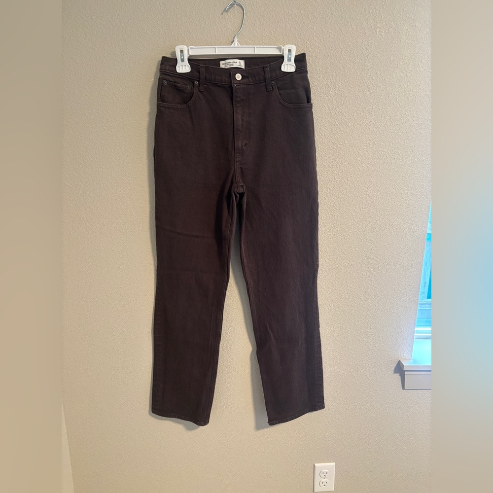 Abercrombie & Fitch Women's Straight Leg Jeans - Dark Brown